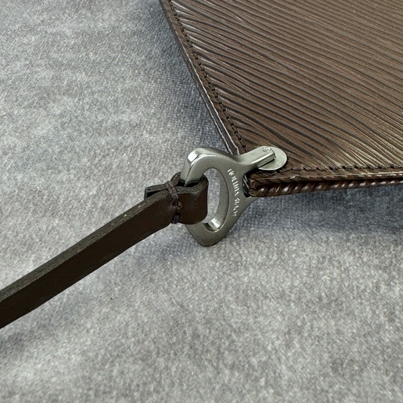 Louis Vuitton Epi Leather Demi Lune Pochette Shoulder Bag Brown - Picture 8 of 14